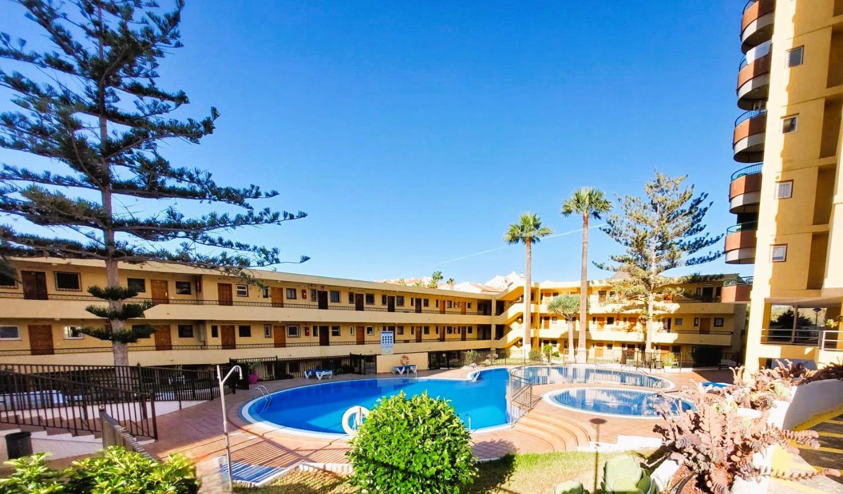 Frontal Ocean View Torres Del Sol Apartment Los Cristianos  Exterior photo